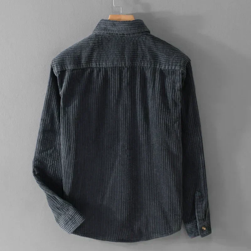 Cordis | Elegante Camicia In Velluto A Coste Da Uomo - Image 4