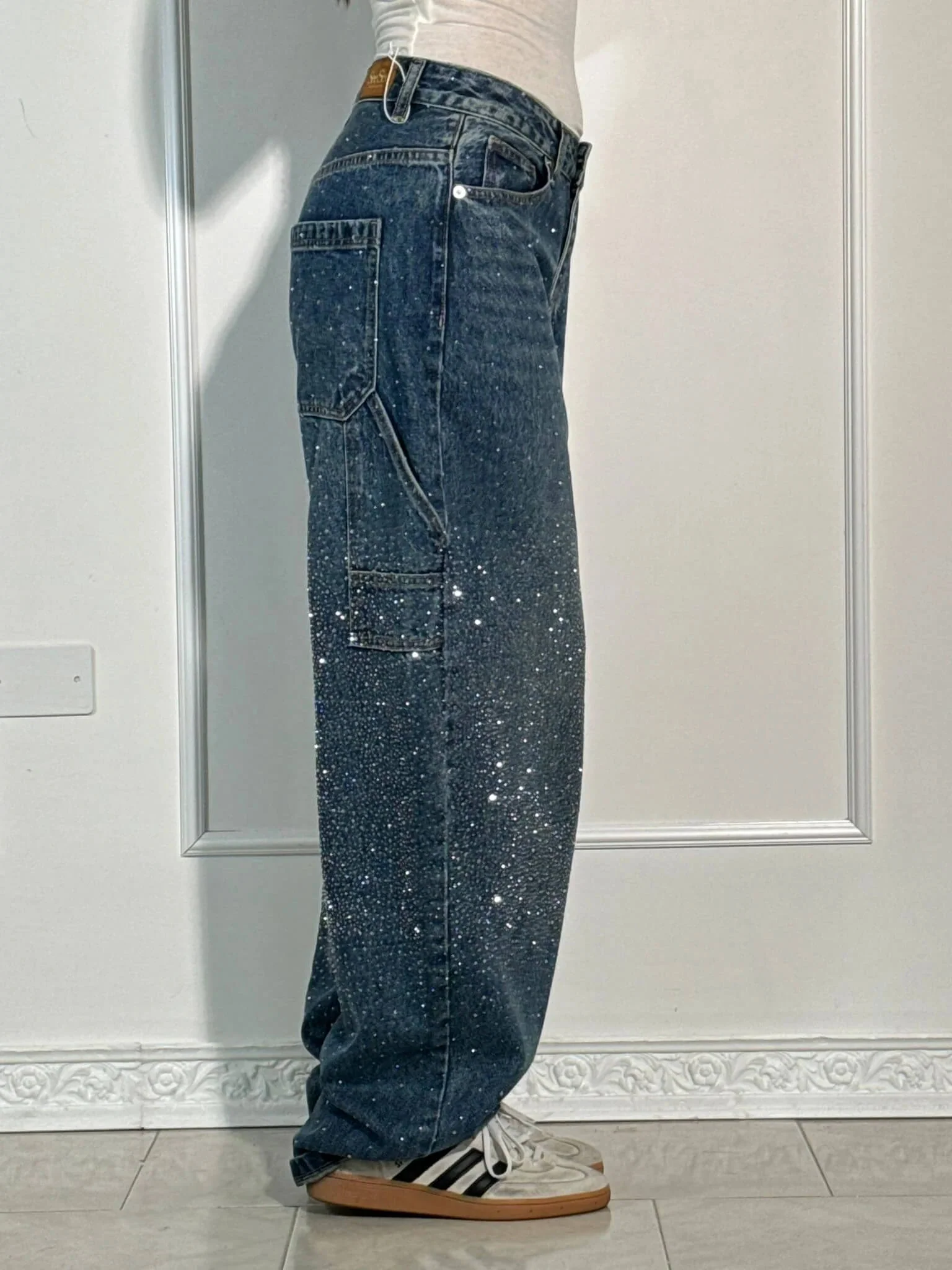 Sabrina | Jeans Balloon Larghe con Eleganti Dettagli Brillanti Autunnali - Image 4